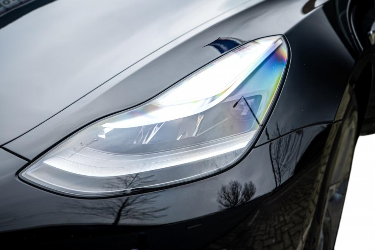 Tesla Model 3 Standard RWD Plus 93% SOH l Trekhaak l LDF3 Autopilot