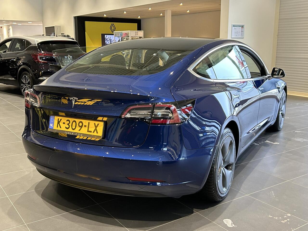 Tesla Model 3 Standard RWD Plus 60 kWh | SOH 89% | Panoramadak | Stoelverwarming |