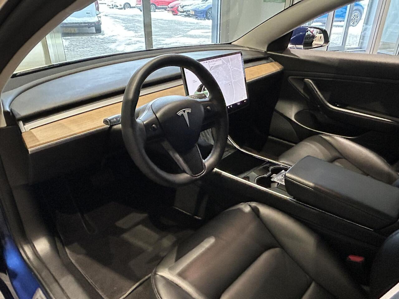 Tesla Model 3 Standard RWD Plus 60 kWh | SOH 89% | Panoramadak | Stoelverwarming |
