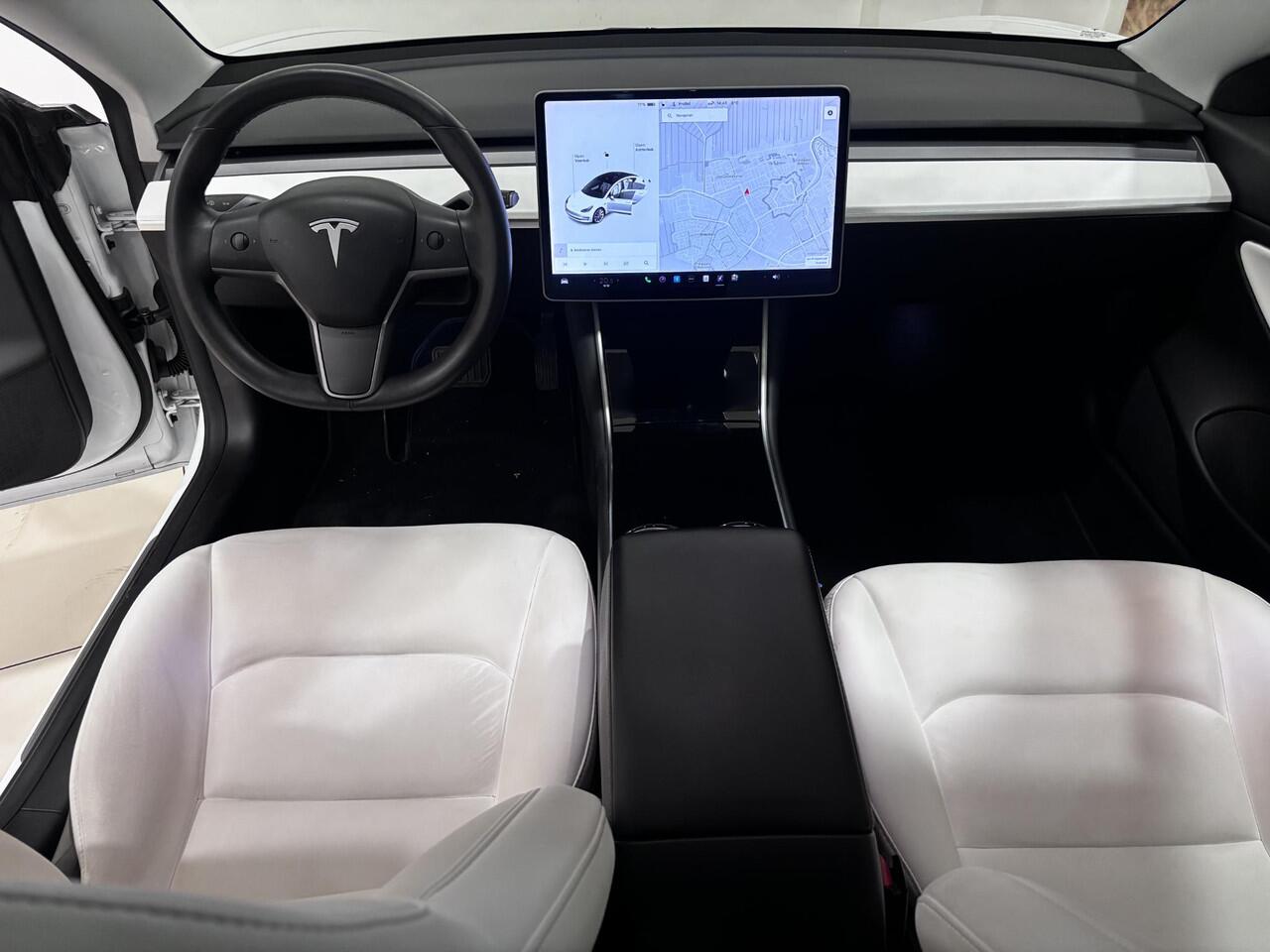 Tesla Model 3 Long Range AWD 75 kWh | Wit leder | Trekhaak | SOH 87% |