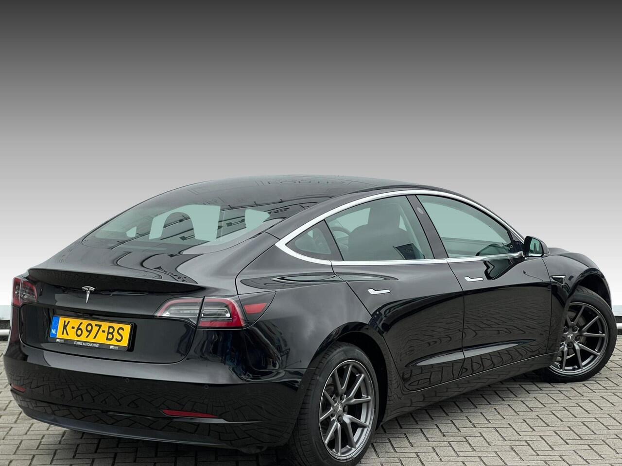 Tesla Model 3 Standard RWD Plus 60 kWh NL-AUTO | LEDER | PANO | SOH 87%