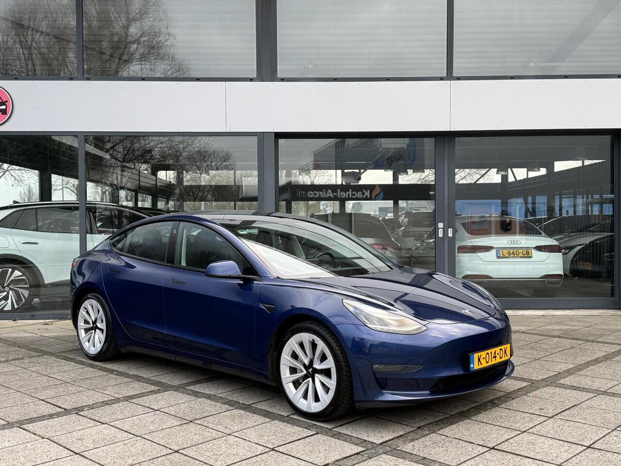 Tesla Model 3 Aut. Long Range Dual Motor AWD | SoH 86% | Trekhaak | Autopilot | Panorama | Leder | 19 Inch |