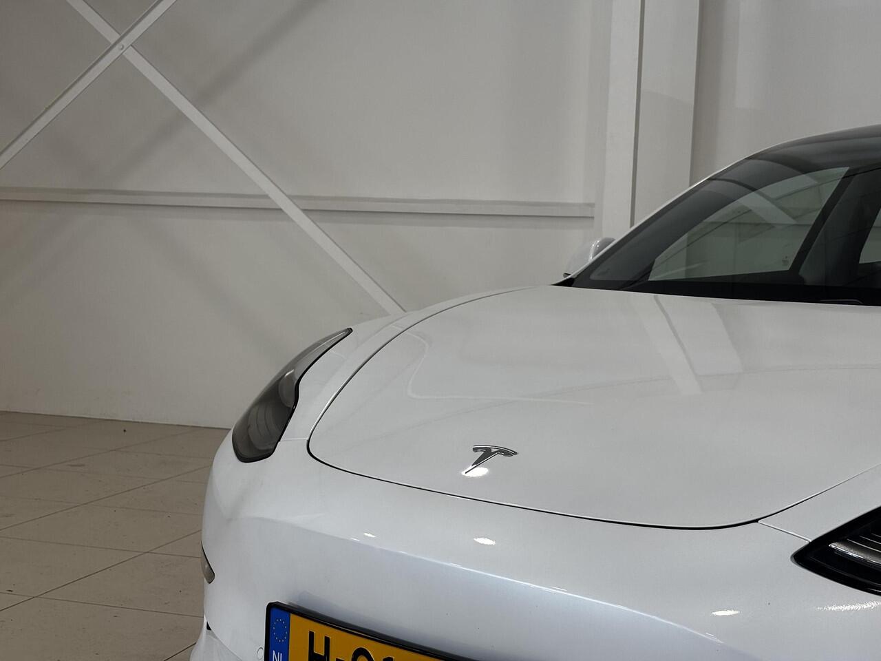 Tesla Model 3 Performance AWD 75 kWh | 89% SOH | Dual Motor | Lichtmetalen velgen | Autopilot