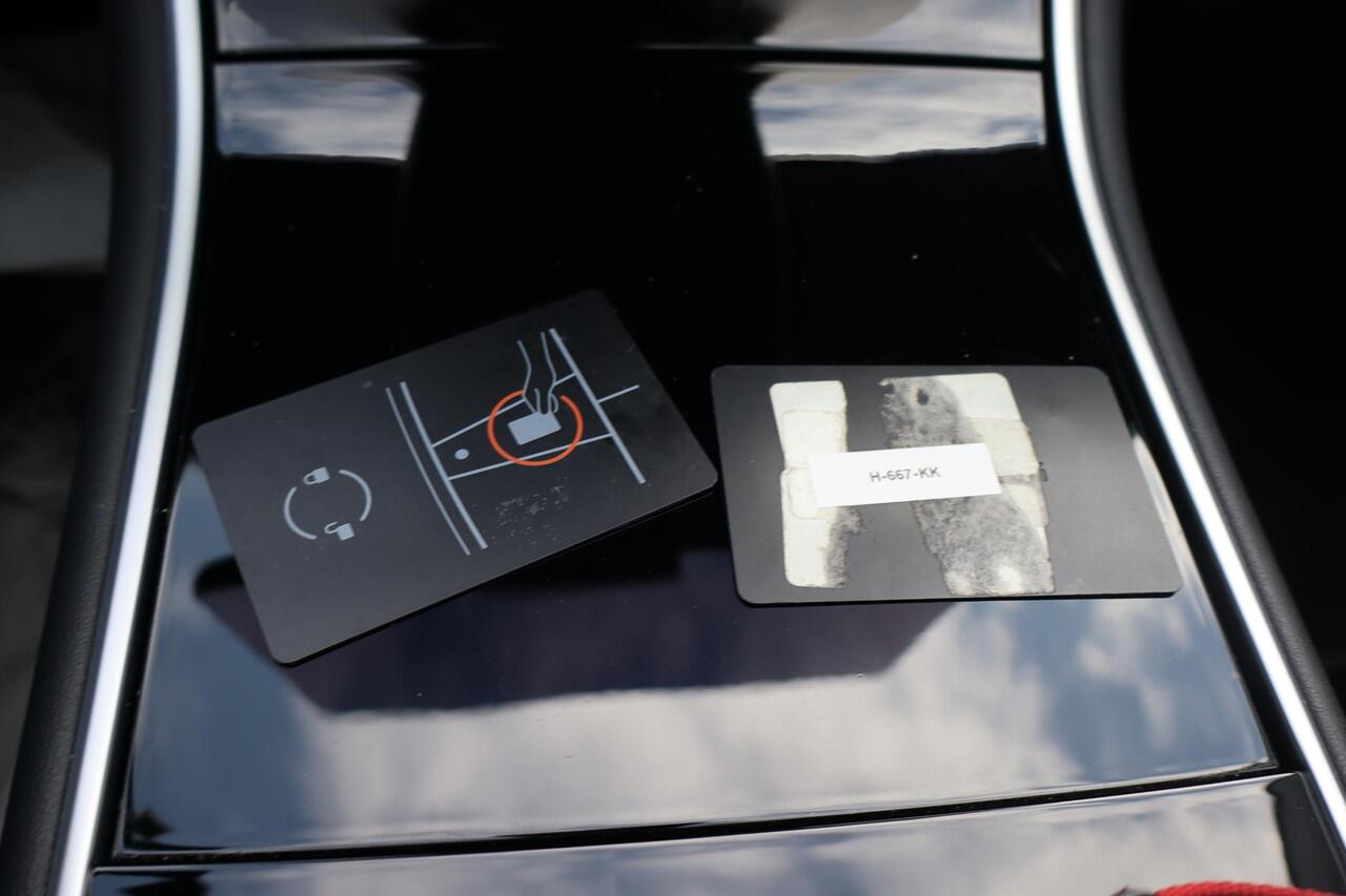 Tesla Model 3 Long Range AWD 75 kWh 89% SOH, Autopilot computer 3.0, 360 Camera, Cruise control, Navigatie, Stoelverwarming