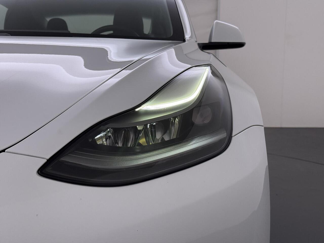 Tesla Model 3 Long Range AWD 75 kWh Dual motor | 1e Eigenaar | LMV | Camera | SOH 90% | NL Auto |