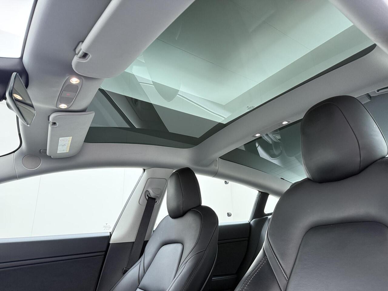 Tesla Model 3 Long Range AWD 75 kWh Dual motor | 1e Eigenaar | LMV | Camera | SOH 90% | NL Auto |