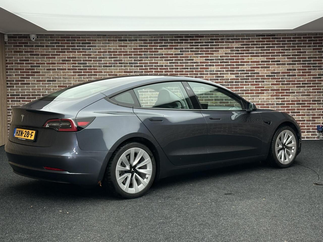 Tesla Model 3 Standard RWD Plus 60 kWh AutoPiloot Panorama Leer Elek Stoel
