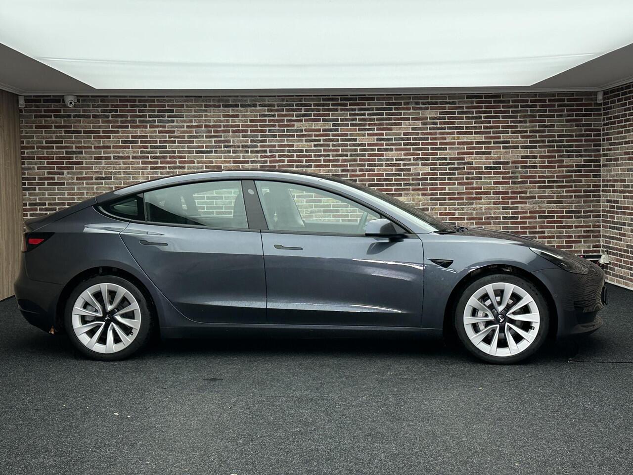 Tesla Model 3 Standard RWD Plus 60 kWh AutoPiloot Panorama Leer Elek Stoel