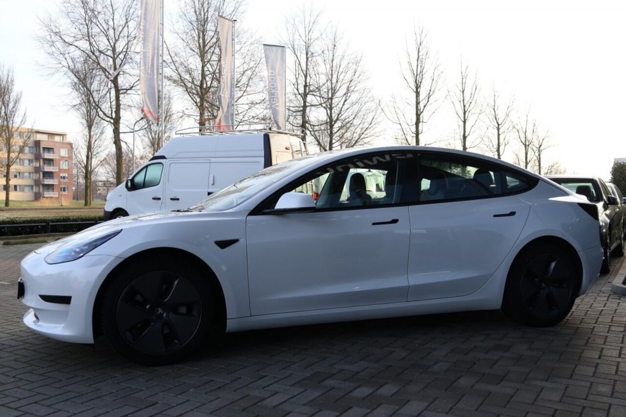 Tesla Model 3 STND.RWD PLUS 60 KWH â¬ 19.750,- excl btw