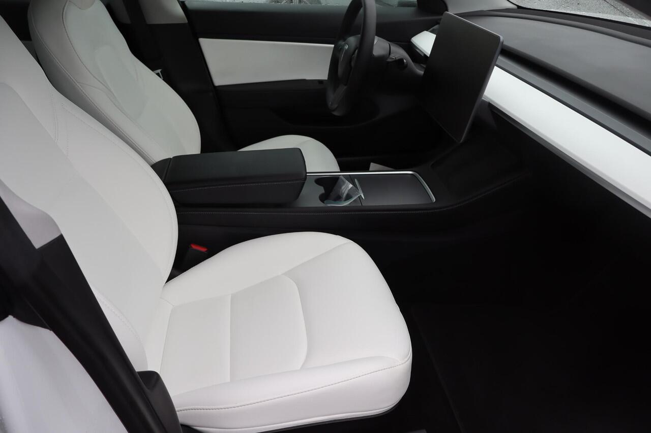 Tesla Model 3 Long Range AWD 75 kWh 93% SOH, Warmtepomp, Autopilot computer 3.0, Lichtmetalen wielen, Panoramadak