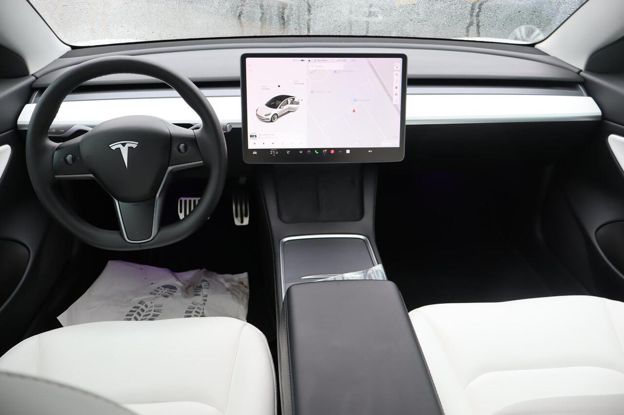 Tesla Model 3 Long Range AWD 75 kWh 93% SOH, Warmtepomp, Autopilot computer 3.0, Lichtmetalen wielen, Panoramadak