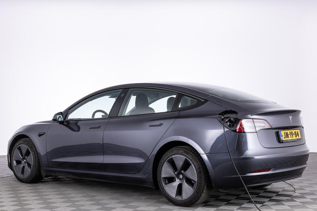 Tesla Model 3 Standard RWD Plus 60 kWh | PANORAMADAK | LEDER