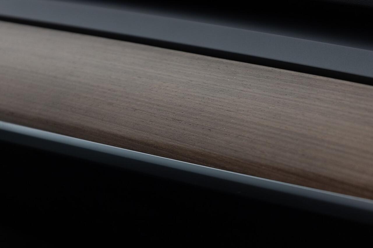 Tesla Model 3 Standard RWD Plus 60 kWh | PANORAMADAK | LEDER