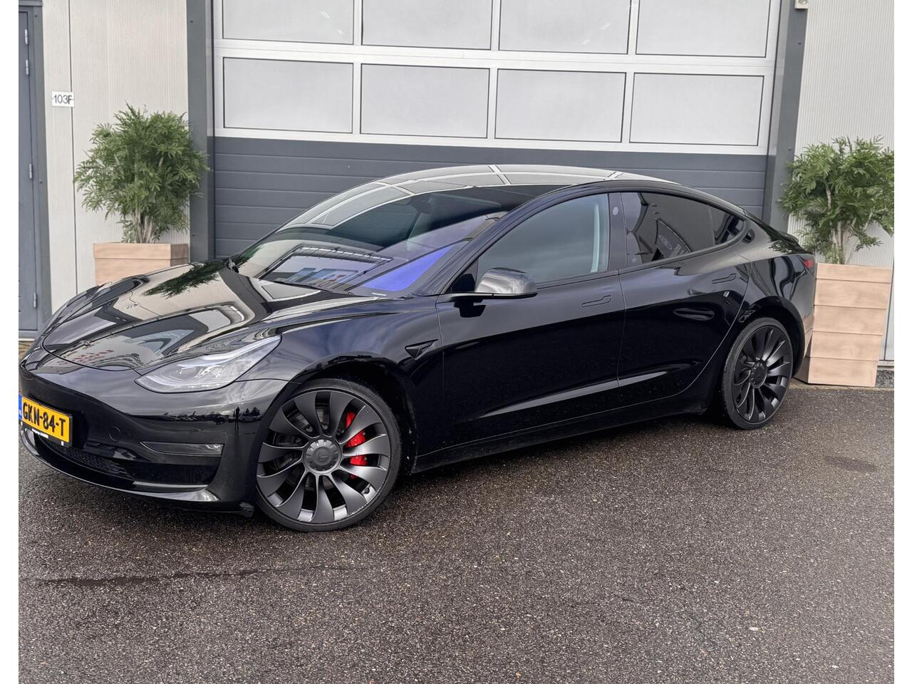 Tesla Model 3 Performance AWD 75 kWh / SPORT STUUR / PANO / SOH 93% /