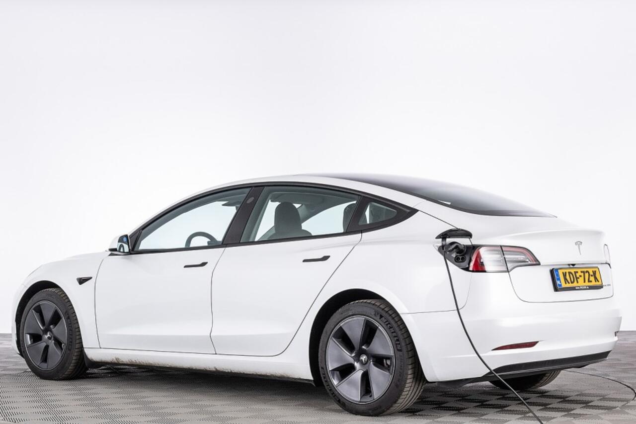 Tesla Model 3 Long Range AWD 75 kWh *SOH 97%* PANORAMADAK | LEDER .