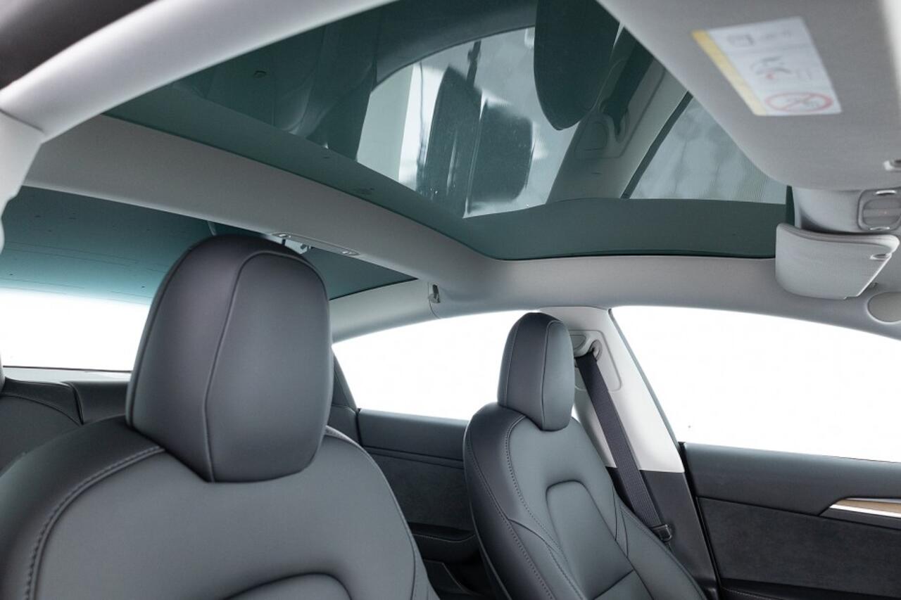 Tesla Model 3 Long Range AWD 75 kWh *SOH 97%* PANORAMADAK | LEDER .