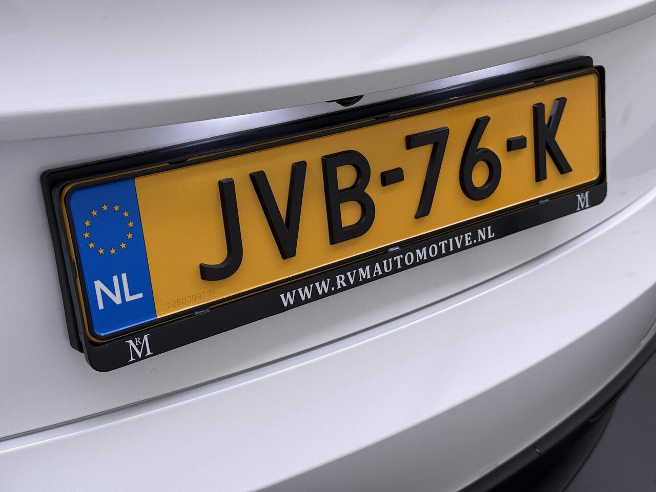 Tesla Model 3 Premium Long Range AWD 78 kWh VAN ¤42.900,- NU VOOR SLECHTS ¤39.440,- Uw LENTEVOORDEEL ¤3.460,- |ORGINELE AFN. TREKHAAK TESLA| AUTOPILOT| STOELVENTILATIE + VERWARMING| VOLLEDIGE TESLA GARANTIE T/M 01/2028 OF 80.000KM| DE HOOGVOLTACCU EN AANDRIJFLIJN TOT 2