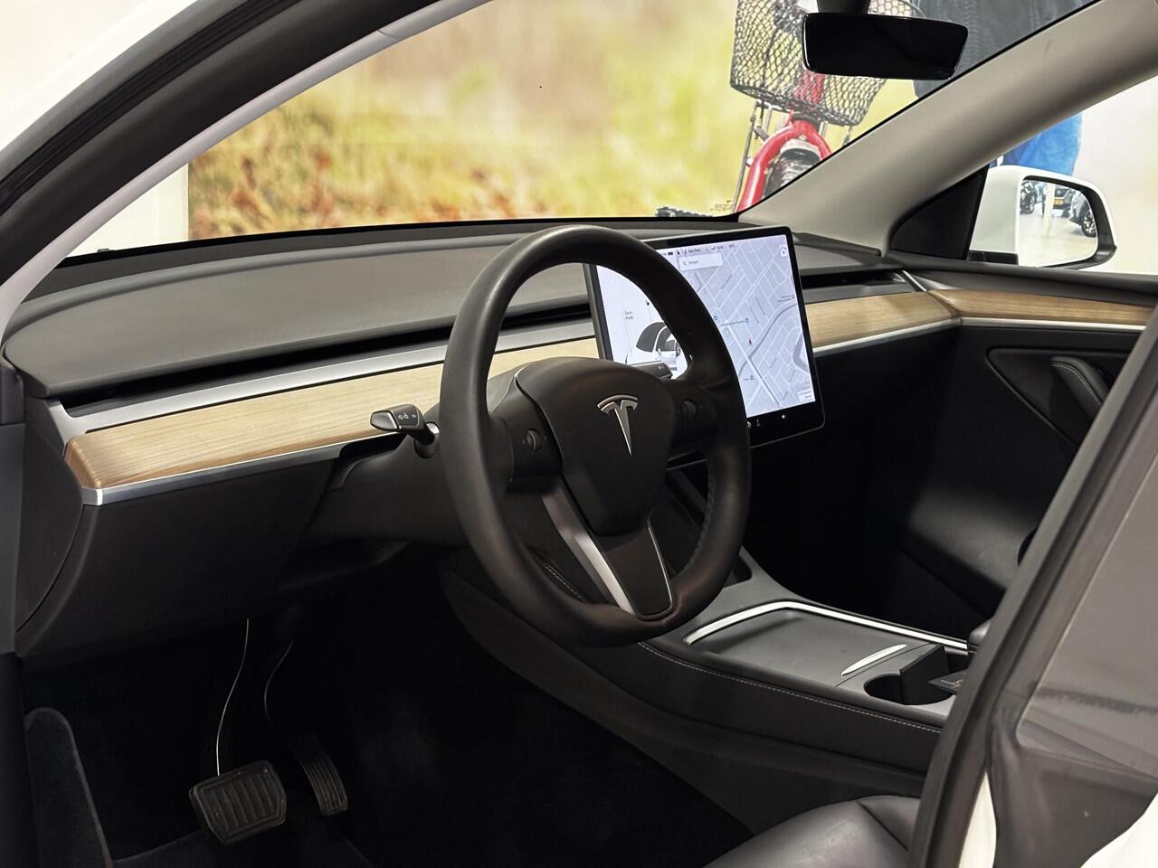 Tesla Model Y Long Range AWD 75 kWh 93% SOH | Autopilot | Hoge instap |