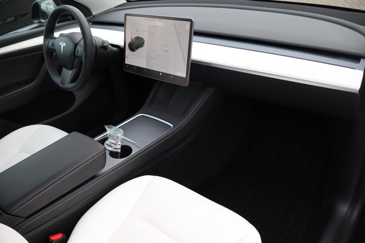 Tesla Model Y Long Range AWD 75 kWh 91,1% SOH, Autopilot computer 3, Wit lederen bekleding, Warmtepomp