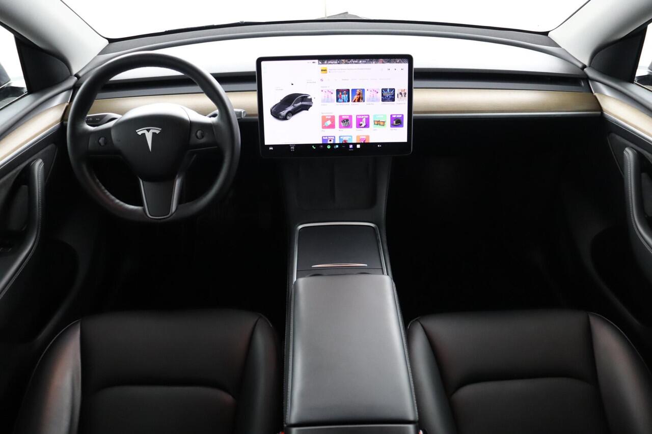 Tesla Model Y Long Range AWD 75 kWh |Enhanced Autopilot | Leder