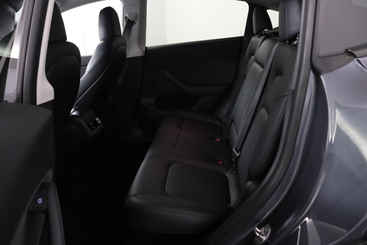 Tesla Model Y Long Range AWD 75 kWh |Enhanced Autopilot | Leder