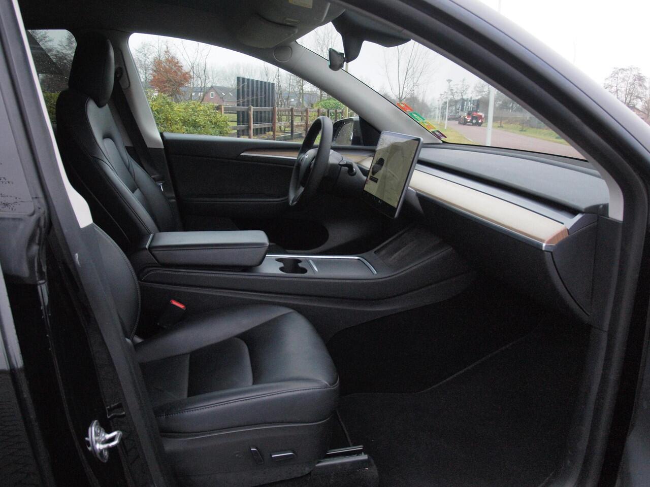 Tesla Model Y Long Range AWD 75 kWh | Panoramadak | Camera | Apple Carplay | Cruise Control |