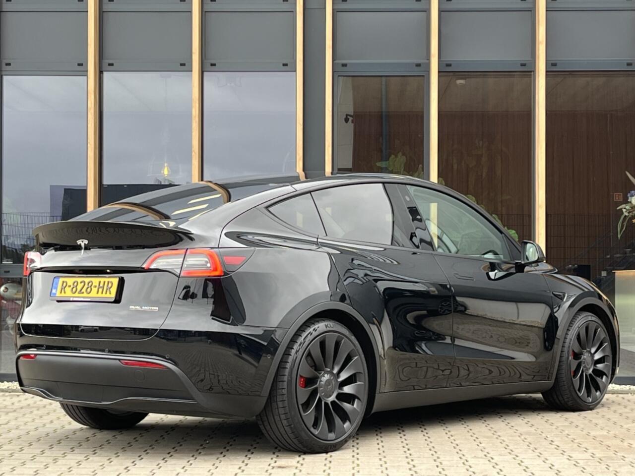 Tesla Model Y PerformanceAWD 75kWh