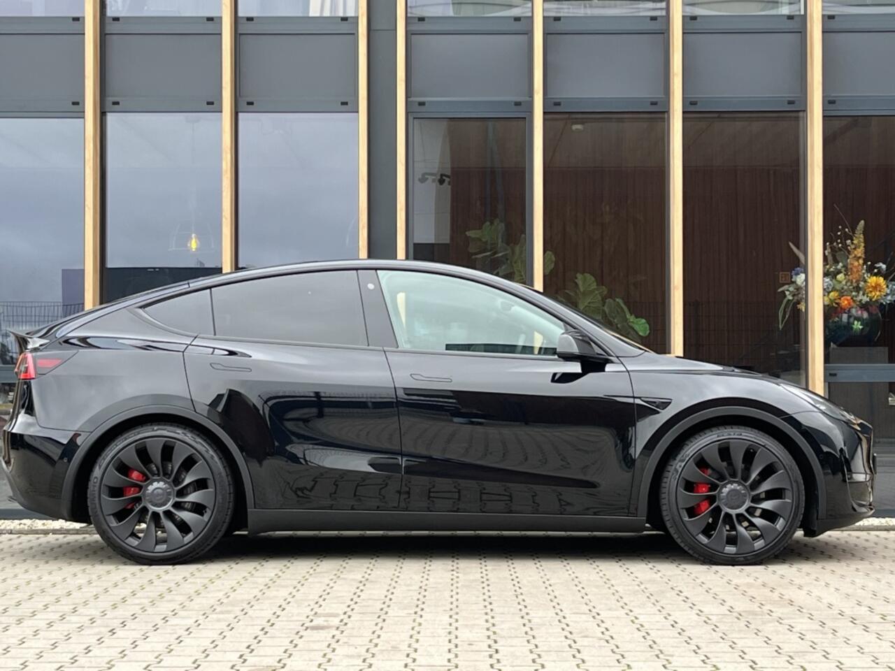 Tesla Model Y PerformanceAWD 75kWh