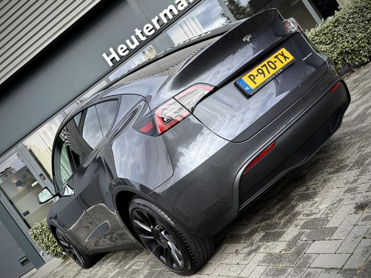 Tesla Model Y Long Range AWD Autopilot/ 20 inch/ Panodak