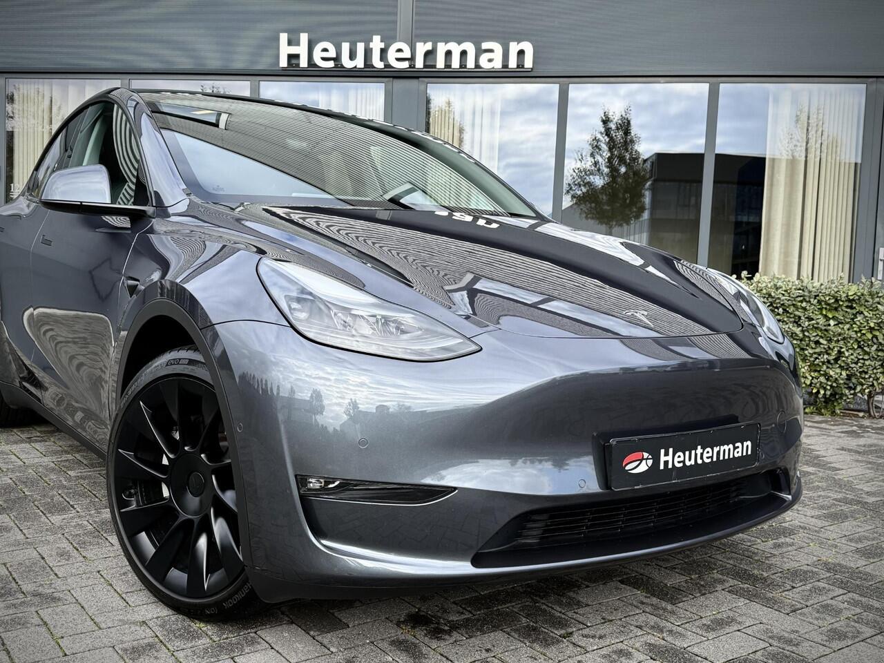 Tesla Model Y Long Range AWD Autopilot/ 20 inch/ Panodak