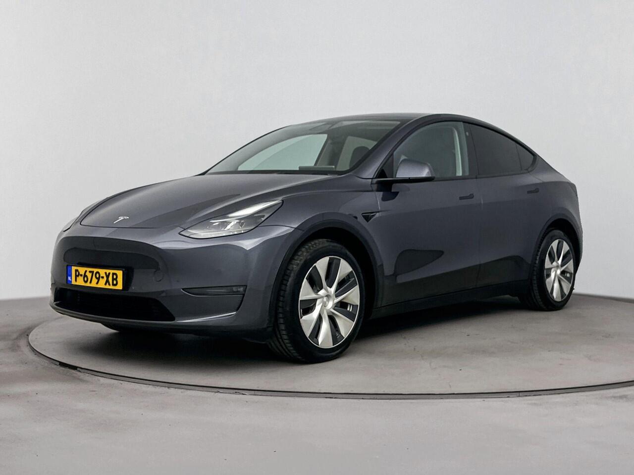 Tesla Model Y Long Range AWD 75 kWh | Leder | Panoramadak | Trekhaak afn.kogel | Navi | Cruise | Soh 91,8% |