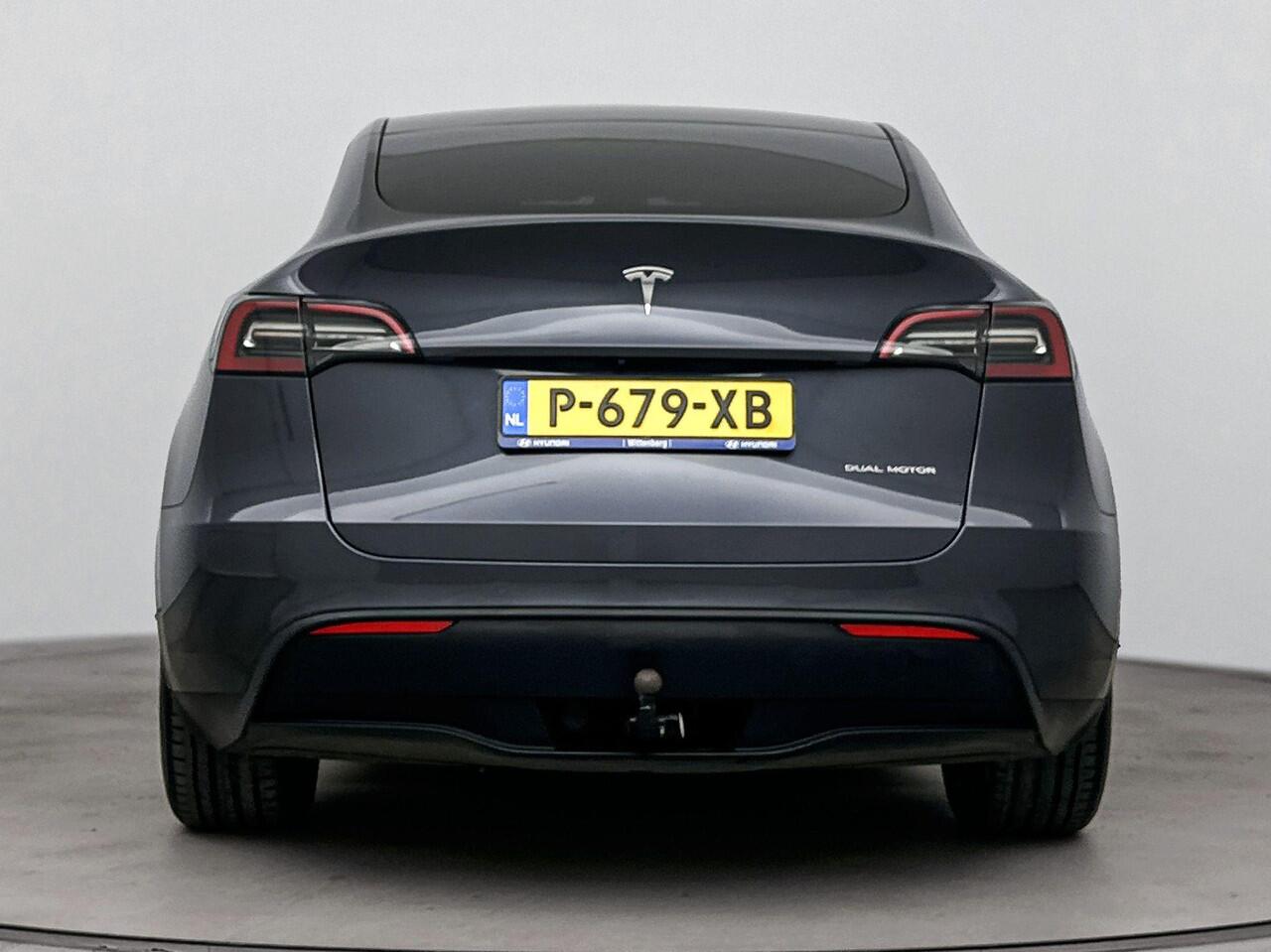 Tesla Model Y Long Range AWD 75 kWh | Leder | Panoramadak | Trekhaak afn.kogel | Navi | Cruise | Soh 91,8% |