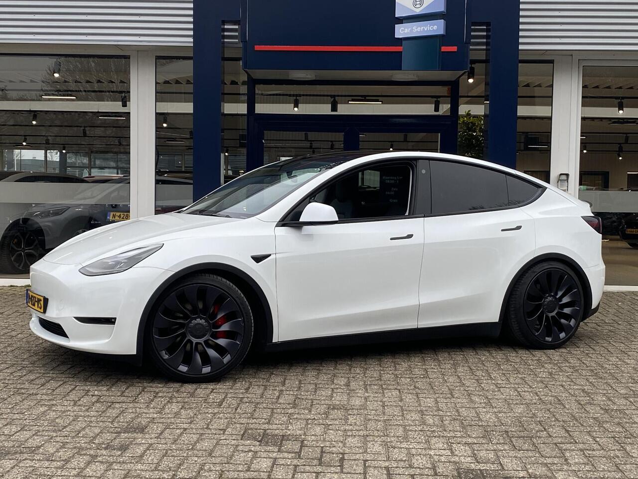 Tesla Model Y Performance AWD 75 kWh / Panodak / Stuurverwarming / Stoelverwarming V+A / Vol-Leder / Elektr.-Stoelen / Dodehoek-Detectie / Keyless / LED / Navi / 21'' LMV / ENZ.