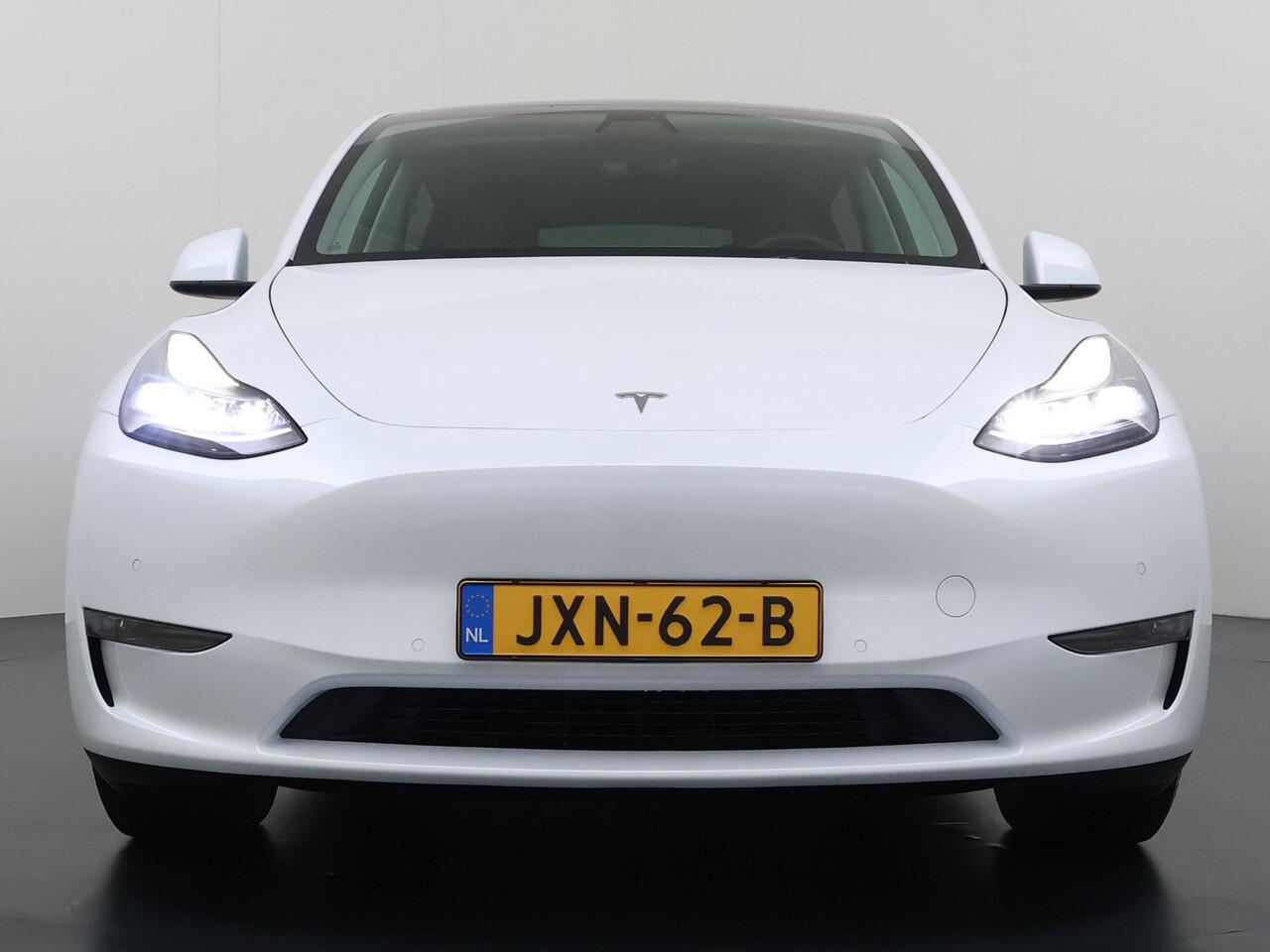 Tesla Model Y Long Range AWD 75 kWh VAN ¤37.900,- NU VOOR SLECHTS ¤34.440,- Uw LENTEVOORDEEL ¤3.460,- |SOH 96% | AUTOPILOT| TESLA GARANTIE OP DE HOOGVOLTACCU EN AANDRIJFLIJN TOT 2030 of 192.000KM | STOEL + STUURVERWARMING| ACHTERBANK VERWARMD