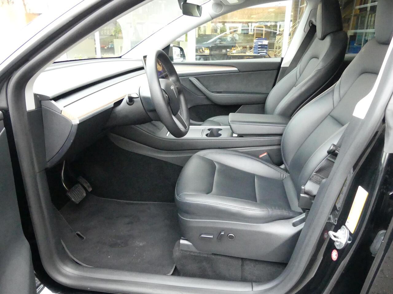 Tesla Model Y Long Range AWD 75 kWh *2 stuks beschikbaar!