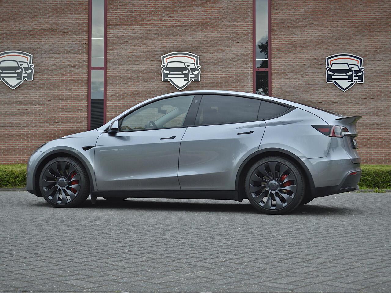 Tesla Model Y Performance AWD | Quicksilver