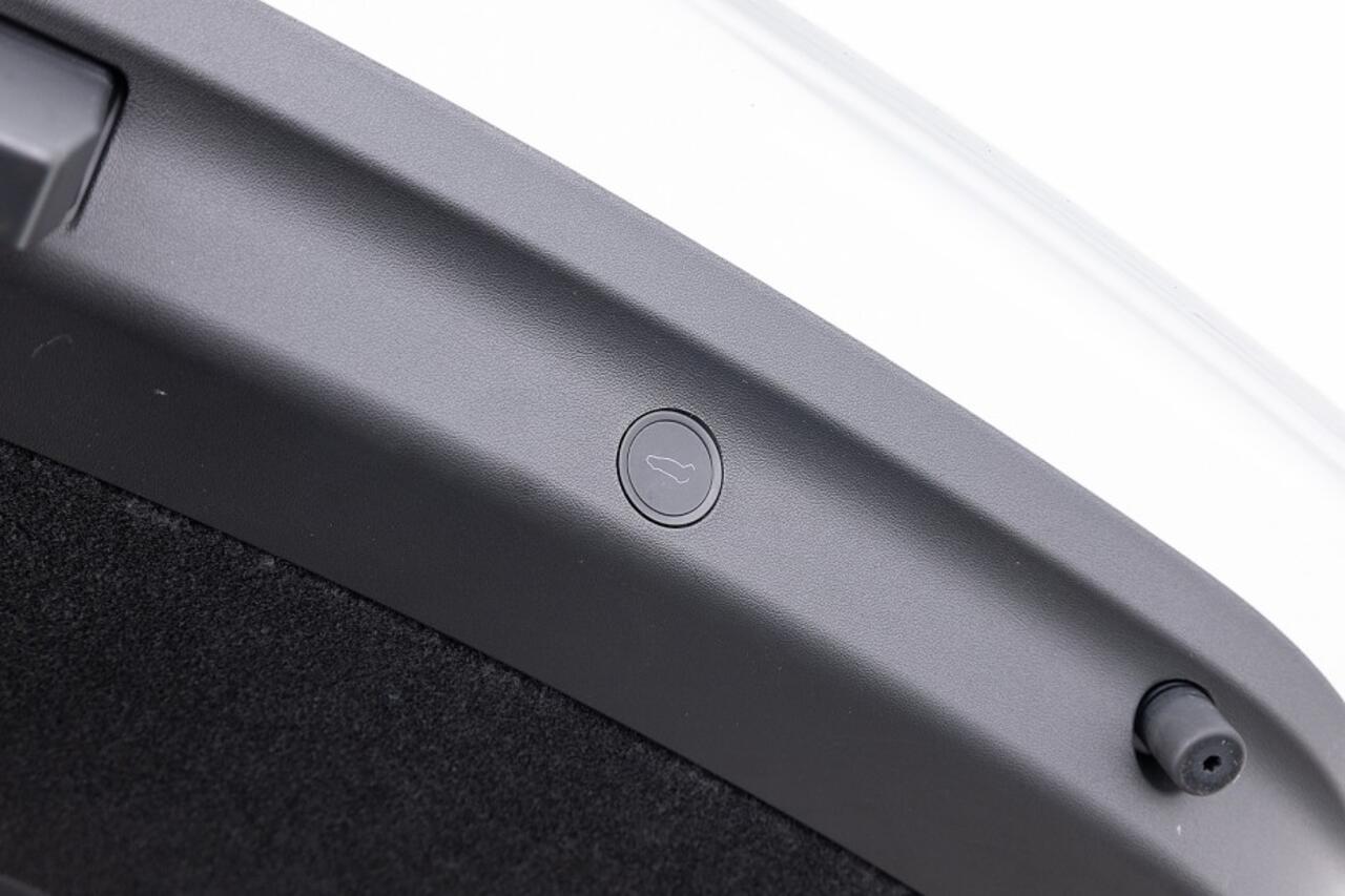 Tesla Model Y Long Range AWD 75 kWh | LEDER | PANORAMADAK