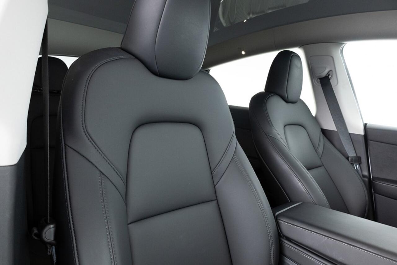 Tesla Model Y Long Range AWD 75 kWh | LEDER | PANORAMADAK