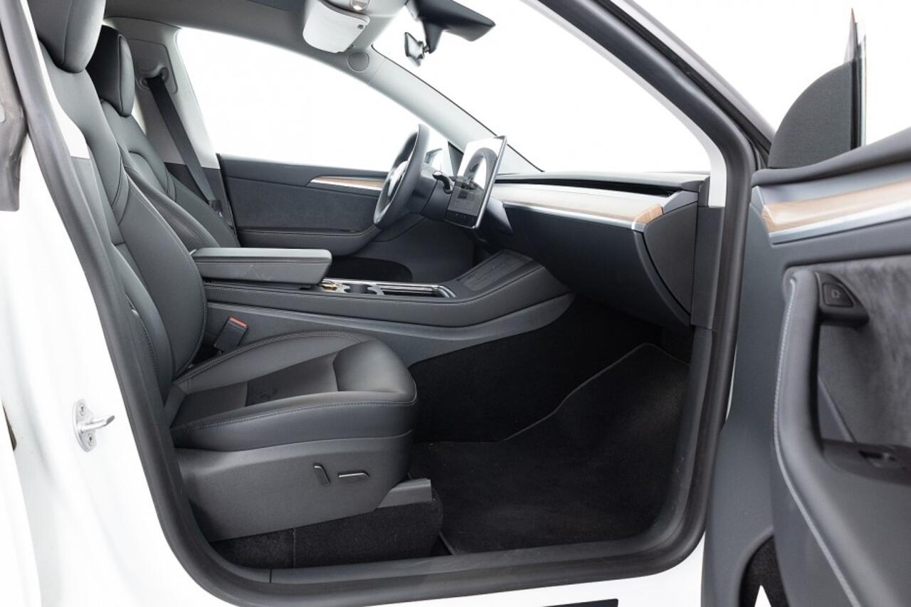 Tesla Model Y Long Range AWD 75 kWh | LEDER | PANORAMADAK