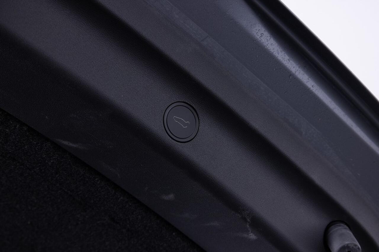 Tesla Model Y RWD 58 kWh ? 1e Eigenaar