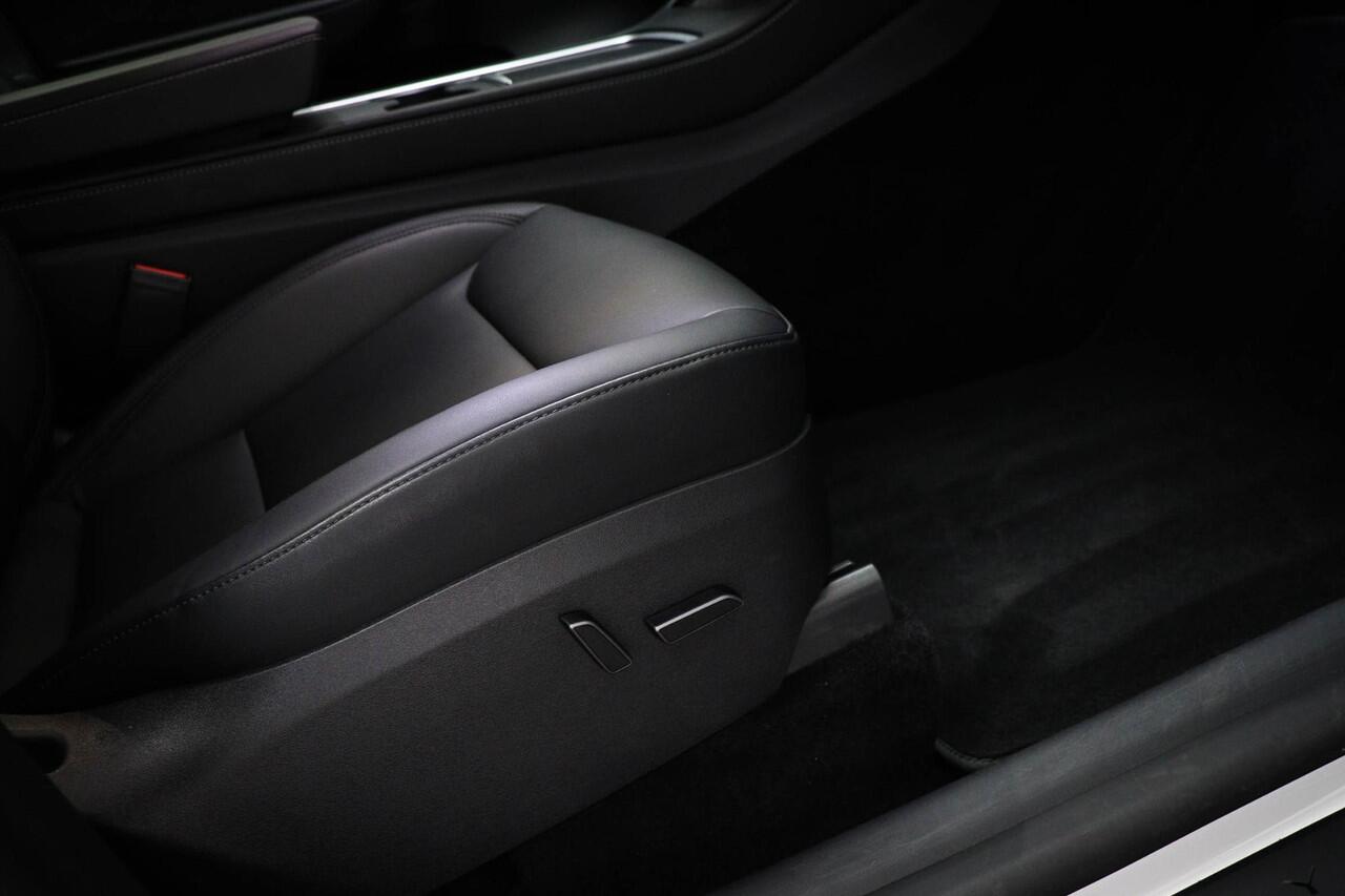 Tesla Model Y Performance AWD 75 kWh SOH 94% | PANORAMADAK | STUURVERWARMING | CAMERA