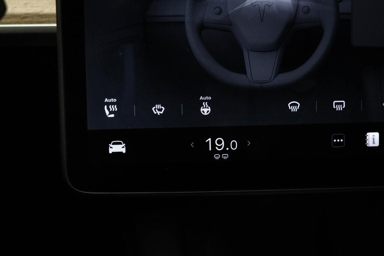 Tesla Model Y Performance AWD 75 kWh SOH 94% | PANORAMADAK | STUURVERWARMING | CAMERA
