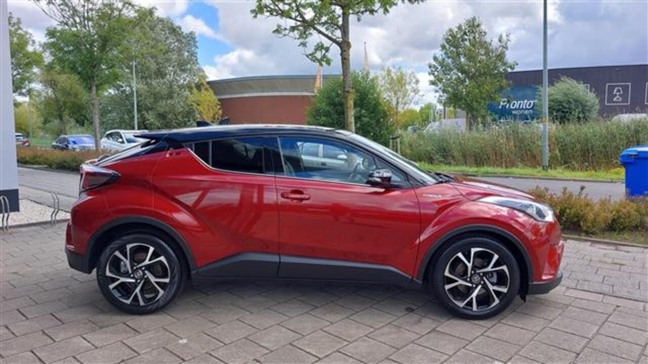 Toyota 1.8 Hybrid CH-R STYLE Automaat