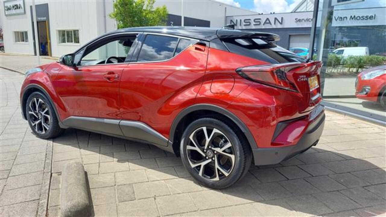 Toyota 1.8 Hybrid CH-R STYLE Automaat