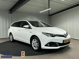 toyota-auris-1.8-hybrid-dynamic-aut