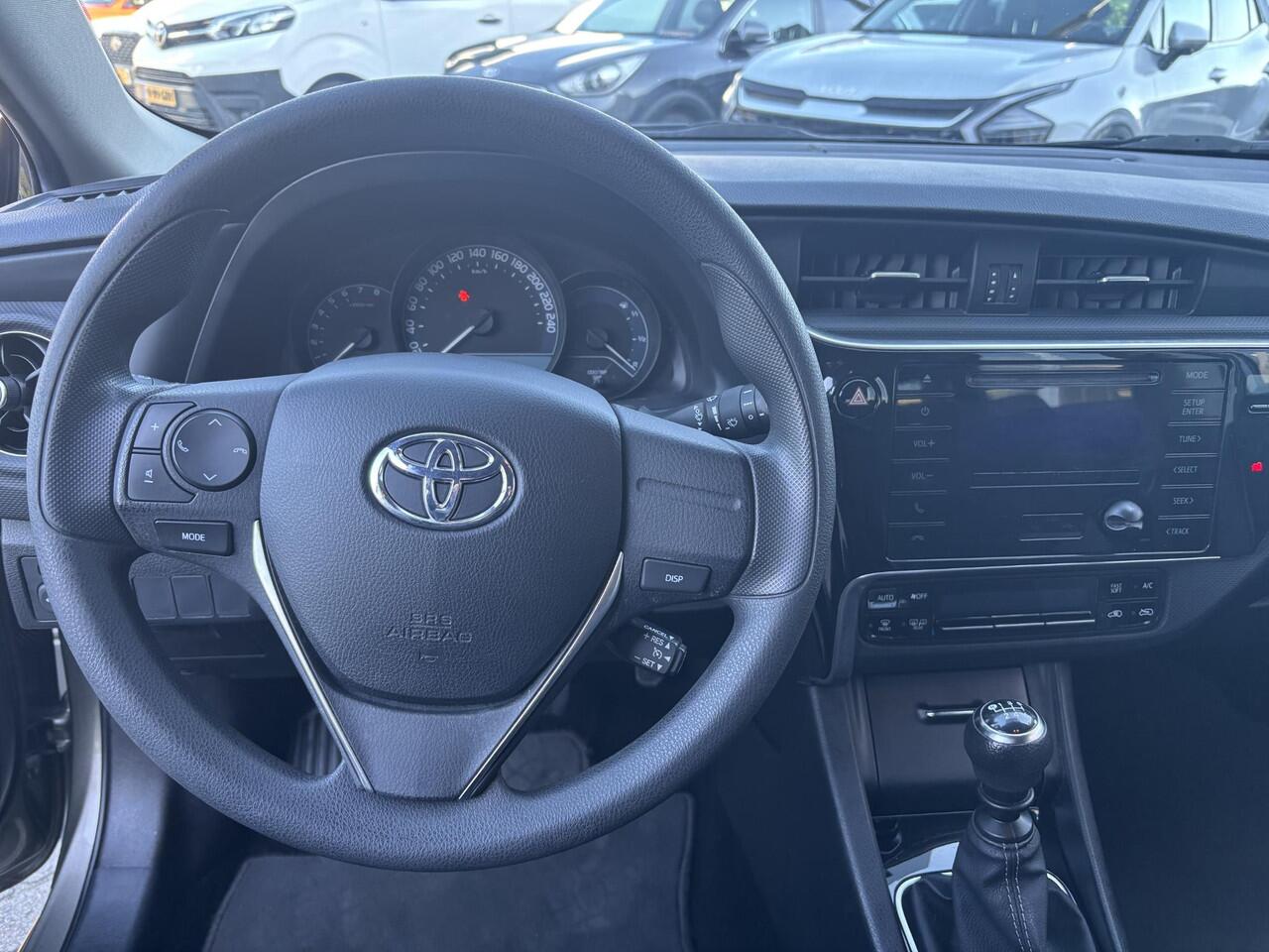 Toyota AURIS Touring Sports 1.3 Now NL Auto, BTW Auto, Dealeronderhouden, zeer netjes
