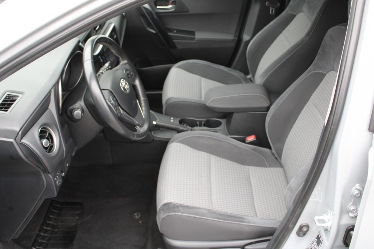 Toyota AURIS 1.8 Hybride Dynamic TS