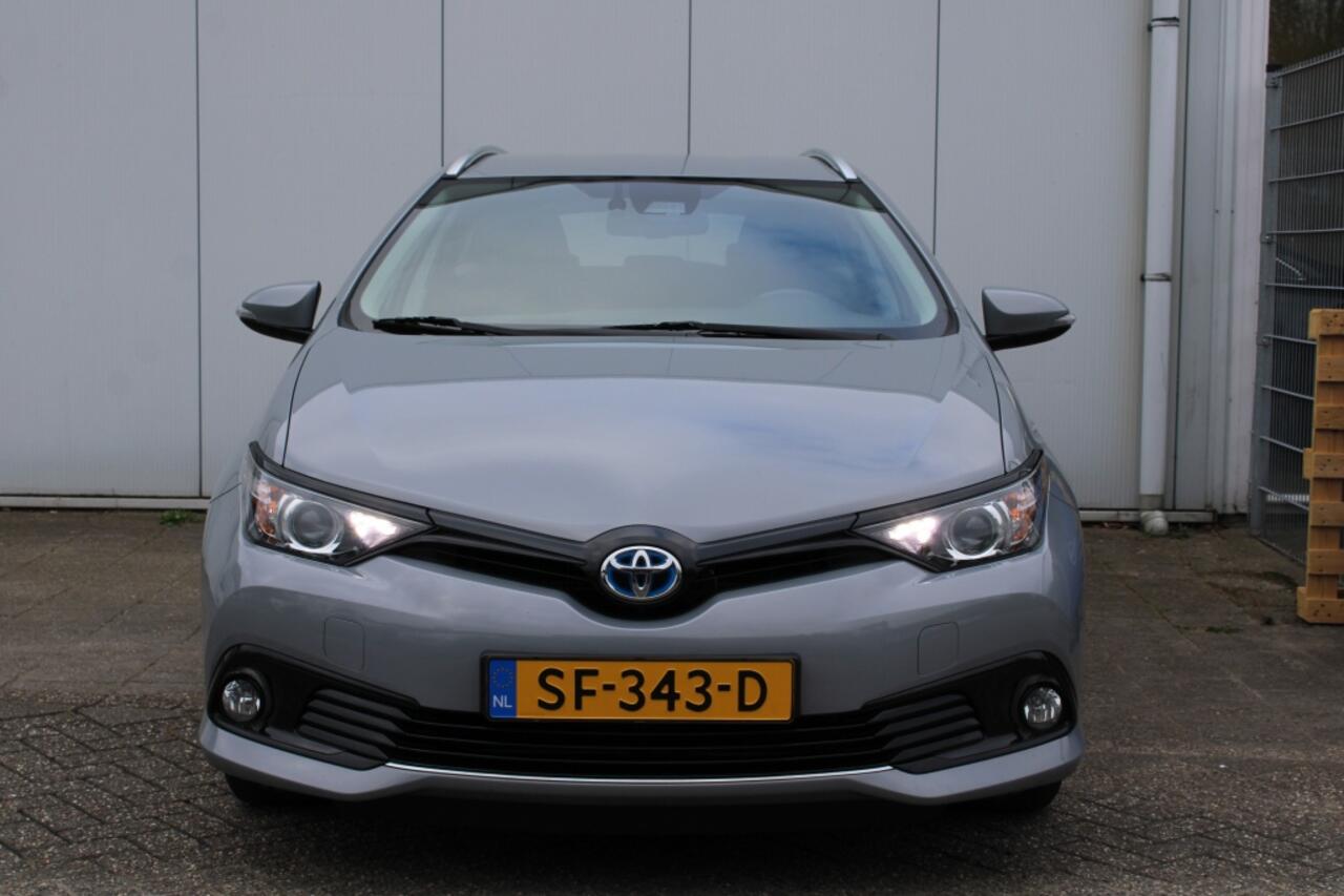 Toyota AURIS 1.8 Hybride Dynamic TS
