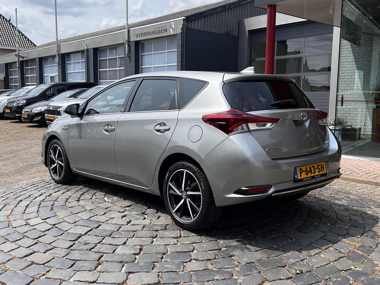 Toyota AURIS 1.8 Hybrid Team D | 17" LMV | ALL-Season | Navi | Camera | Stoelverw. | BT | All-in rijklaarprijs