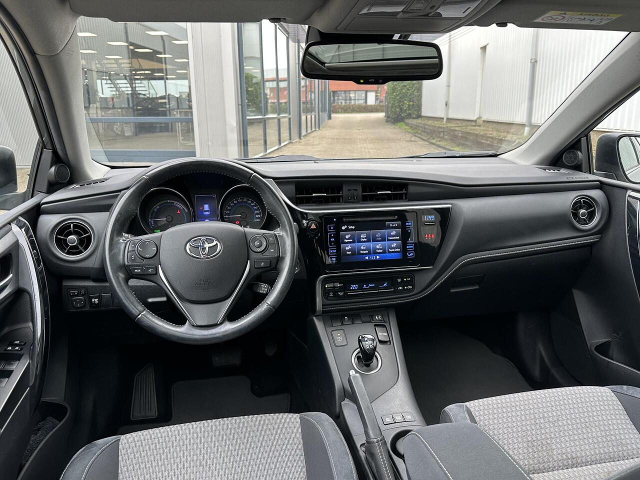 Toyota AURIS Touring Sports 1.8 Hybrid Dynamic | Navi/Camera/Pano-Dak/Cruise Control/Keyless